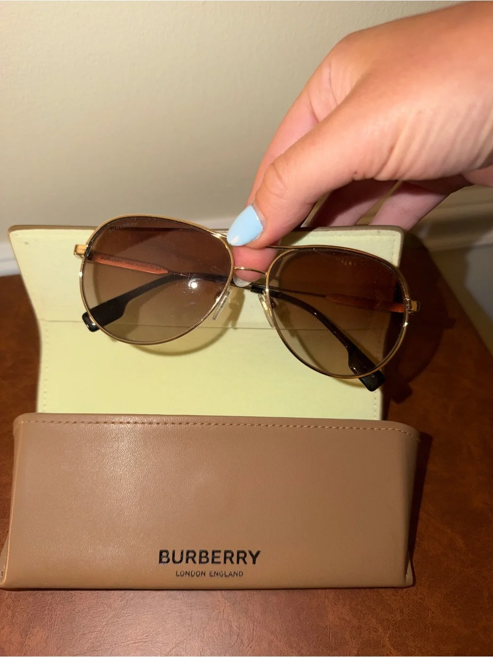 Burberry Gold Frame Brown Gradient Lens Sunglasses